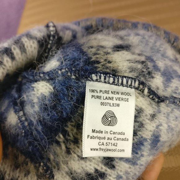 Freyja Blue Fair Isle Icelandic wool 2ply cuffed Beanie toque hat Made in Canada - Picture 6 of 8
